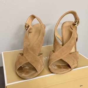 Pre-loved Michael Kors, Becky, sandal suede in khaki